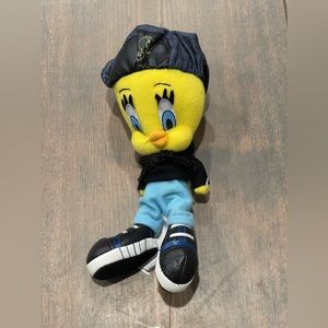 SOLD ✅ Vintage 1998 Looney Tunes Tweety Rapper Black Hat Animal Plush Size: 8”